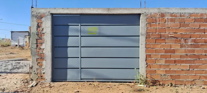 Vendo Portões Deslizantes e Basculantes 