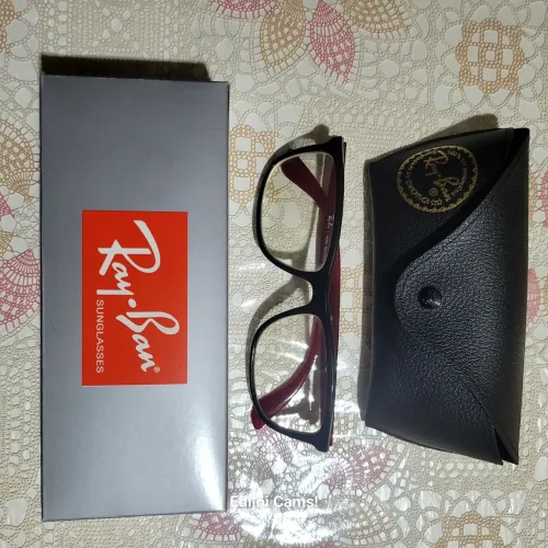 Óculos Ray-Ban original - armação p/ grau ou sol- design clássico