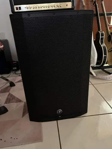 Caixa Ativa Mackie Thump 15"