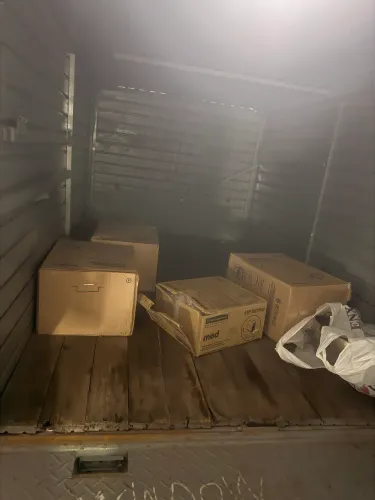 Carretinha top somente R$: 8.800. Ótima pra trabalhar já coloco no seu nome