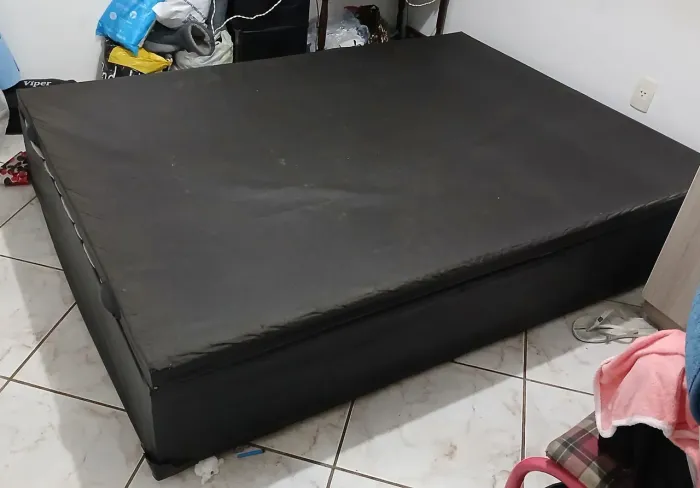 Cama Box de Casal com Baú Preta e Colchão