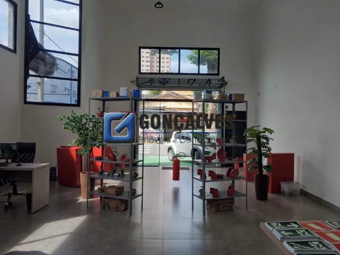 Prédio Comercial Ocupado em Nova Petrópolis, SBC  216 m² Internos, 198 m² de Terreno