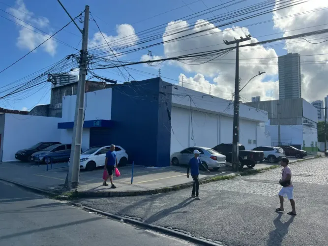 Ponto comercial/Loja/Box para aluguel tem 600 metros quadrados em Encruzilhada