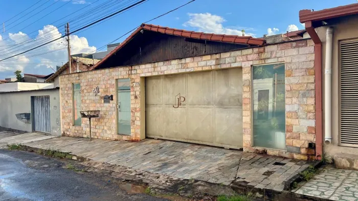 Casa Individual à venda - Cidade Verde (Betim) - 5 quartos - R$ 600 mil
