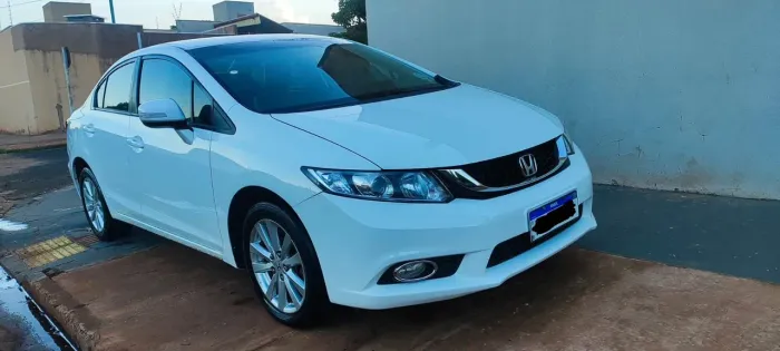Honda Civic Sedan LXR 2.0 Flexone 16V Aut. 4P 2014