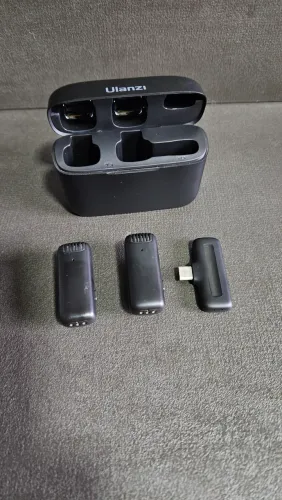 Microfone de Lapela Sem Fio Ulanzi J12 Duplo (Entrada USB-C) - Ótimo Estado