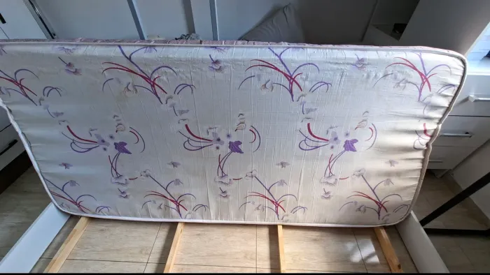 Colchão solteiro 88x188. Vendo ou troco