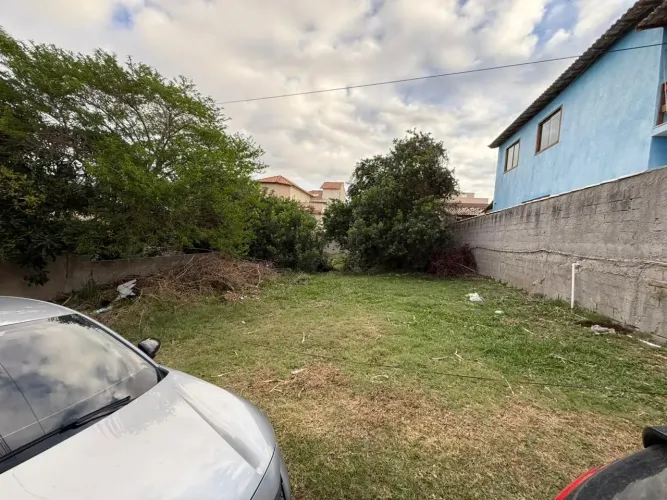 Lote à venda no Condomínio dos Pássaros em Cabo Frio-RJ  300 m²