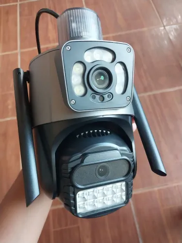 Câmera de Segurança WiFi Dupla Lente Com Sirene 360° - Nova