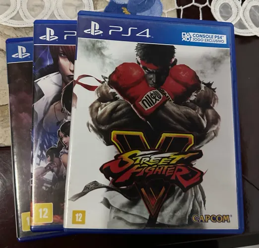 Lote 3 Jogos PS4 - Street Fighter V + King of Fighters XIV + Dissidia Final Fantasy