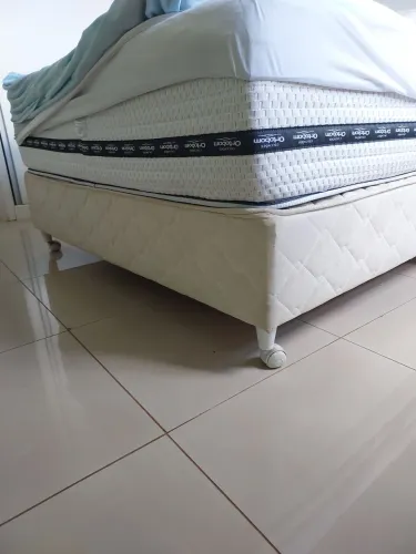 Cama box sem o colchão