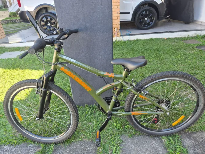 Vendo bicicleta caloi aro 24 masculina