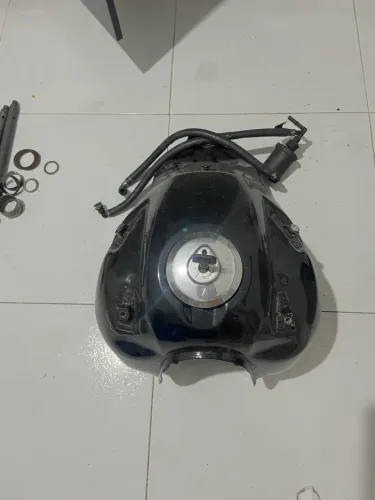 Tanque xre 300 com bomba de combustível