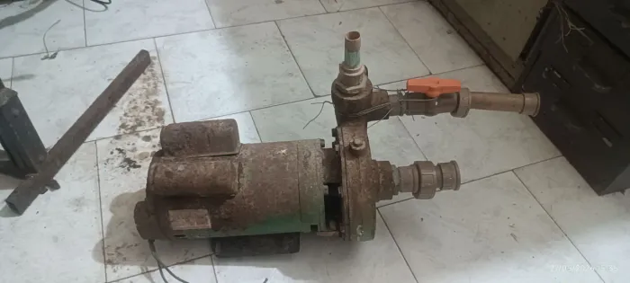 Bomba d'água 2hp (defeito)