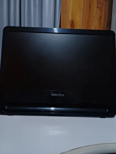 Monitor LCD widescreen 18,5 polegadas Positivo FIT 852.<br>