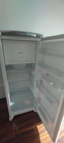 Geladeira funcionando perfeitamente 