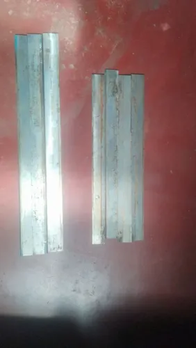 Facas de desengrosso e dessempenadeira