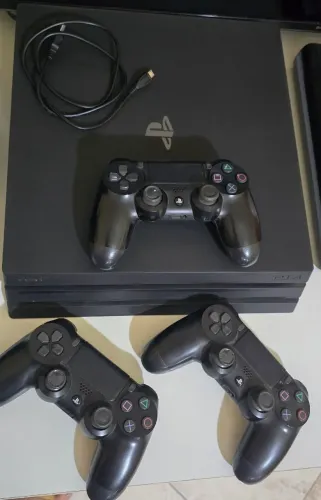 PS4 PRO 1TB