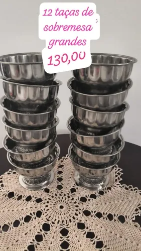 Taças de sobremesa em. Inox