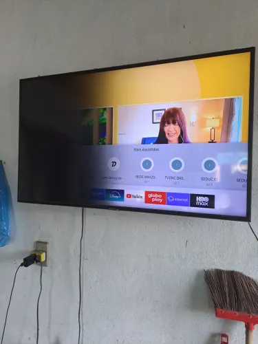 Tv Samsung 43 polegadas com problema na tela