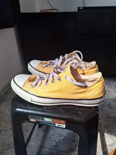 Vendo tênis