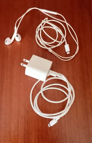 Carregandor e fone  original APPLE 