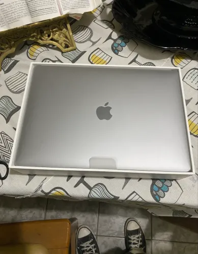 Vendo MacBook Air m1 256g