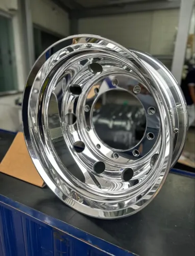 Roda de Alumínio Alto Brilho 295/275 22,5x8,25 Borda Larga