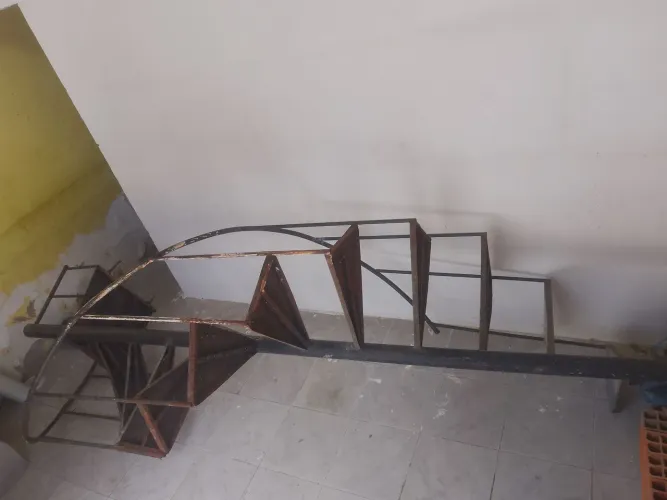Escada Caracol Ferro