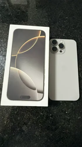 iPhone 16 ProMax 512 gb titânio natural - excelente, sem nenhum detalhe ou risco