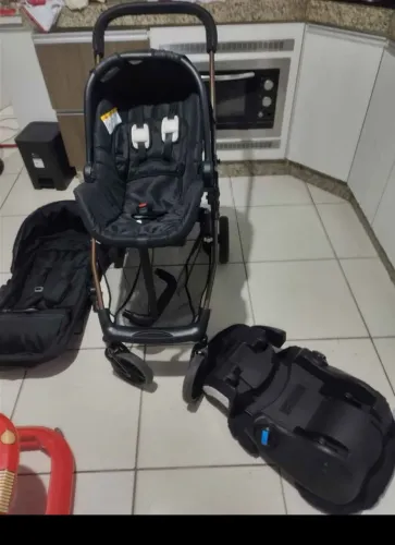carrinho de bebê 3 em 1