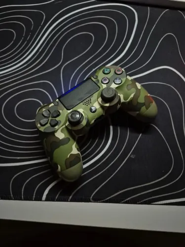 controle de ps4 original camuflado