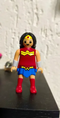 Mulher Maravilha Playmobil Mini Coleção Kinder Ovo Dc