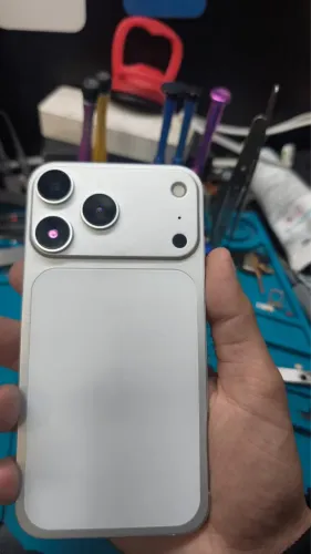IPHONE XR SABOR 17 PRO 