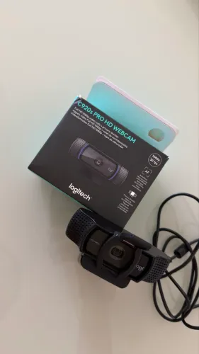 Webcam Logitech C920s FullHD com caixa