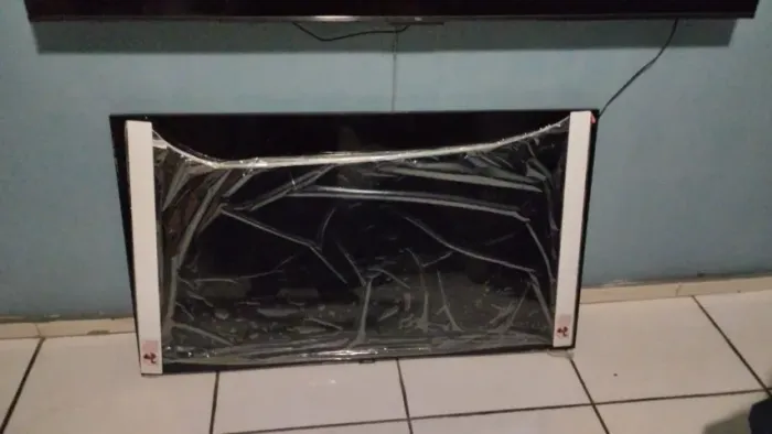 Tv Samsung QN50Q60 sem imagem