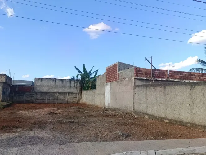 Lote na Ponte Alta 400 metros em condomínio na Alameda dos ipês