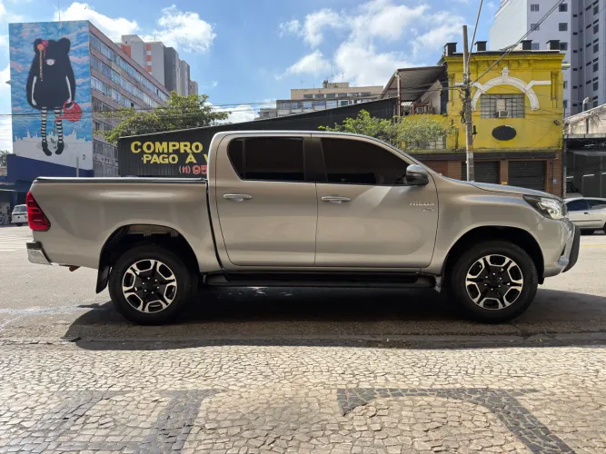 Toyota Hilux CD SR 4X2 2.7 16v/2.7 Flex Aut. 2018