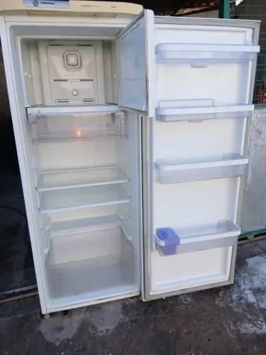 VENDO GELADEIRAS FRÓESFRE COM GARANTIA E ENTREGAR
