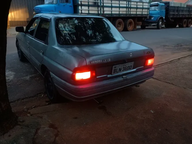 Ford Verona GL 1.8i / LX 1.8i 4P 1994