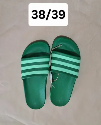 Chinelo Adidas Adlete_ Tamanhos: vide foto.