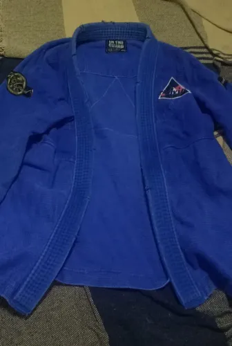 kimono in the guard A0