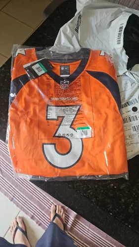 Camisa NFL Broncos modelo jogador