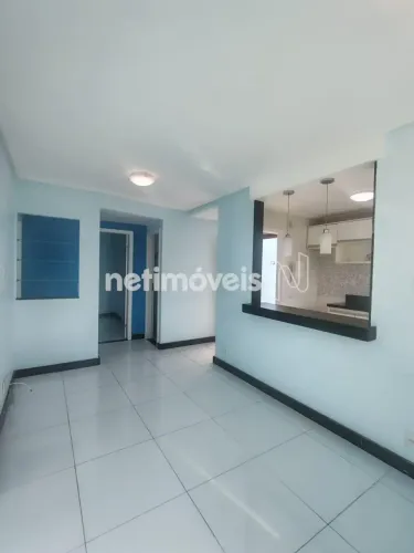 Excelente Apartamento 2/4 para Locação em Itapuã! Condomínio Karin Stephanie