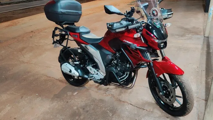 VENDO MOTO FAZER 250