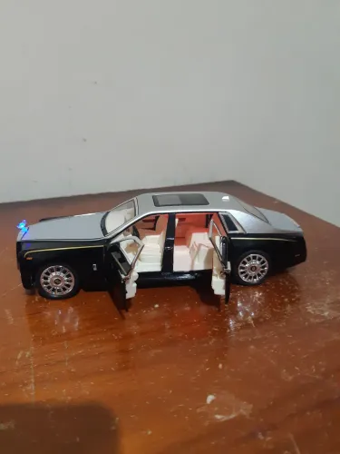 Miniatura Rolls Royce Phanton 1:24
