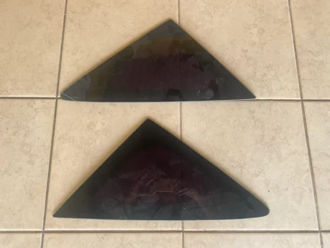 Vidro lateral Honda FIT 