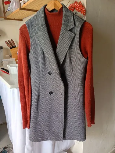 CASACO DE FRIO + BLUSA