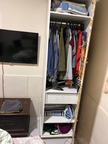 Armário uma porta MDF puro