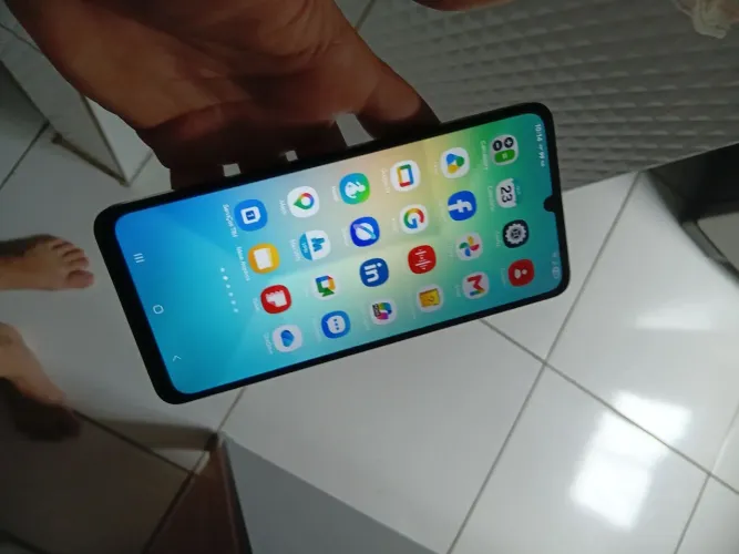Samsung A06 novo